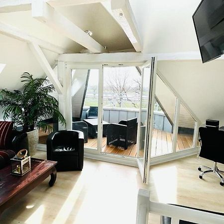 Luxury Rooftop Loft With River View 10Min To City Daire Düsseldorf Dış mekan fotoğraf