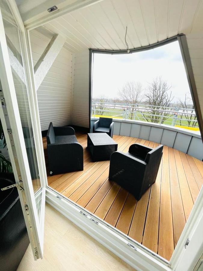 Luxury Rooftop Loft With River View 10Min To City Daire Düsseldorf Dış mekan fotoğraf