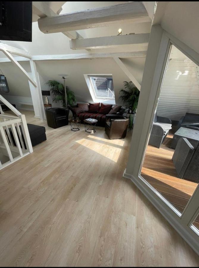 Luxury Rooftop Loft With River View 10Min To City Daire Düsseldorf Dış mekan fotoğraf