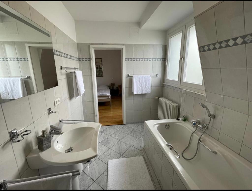 Luxury Rooftop Loft With River View 10Min To City Daire Düsseldorf Dış mekan fotoğraf